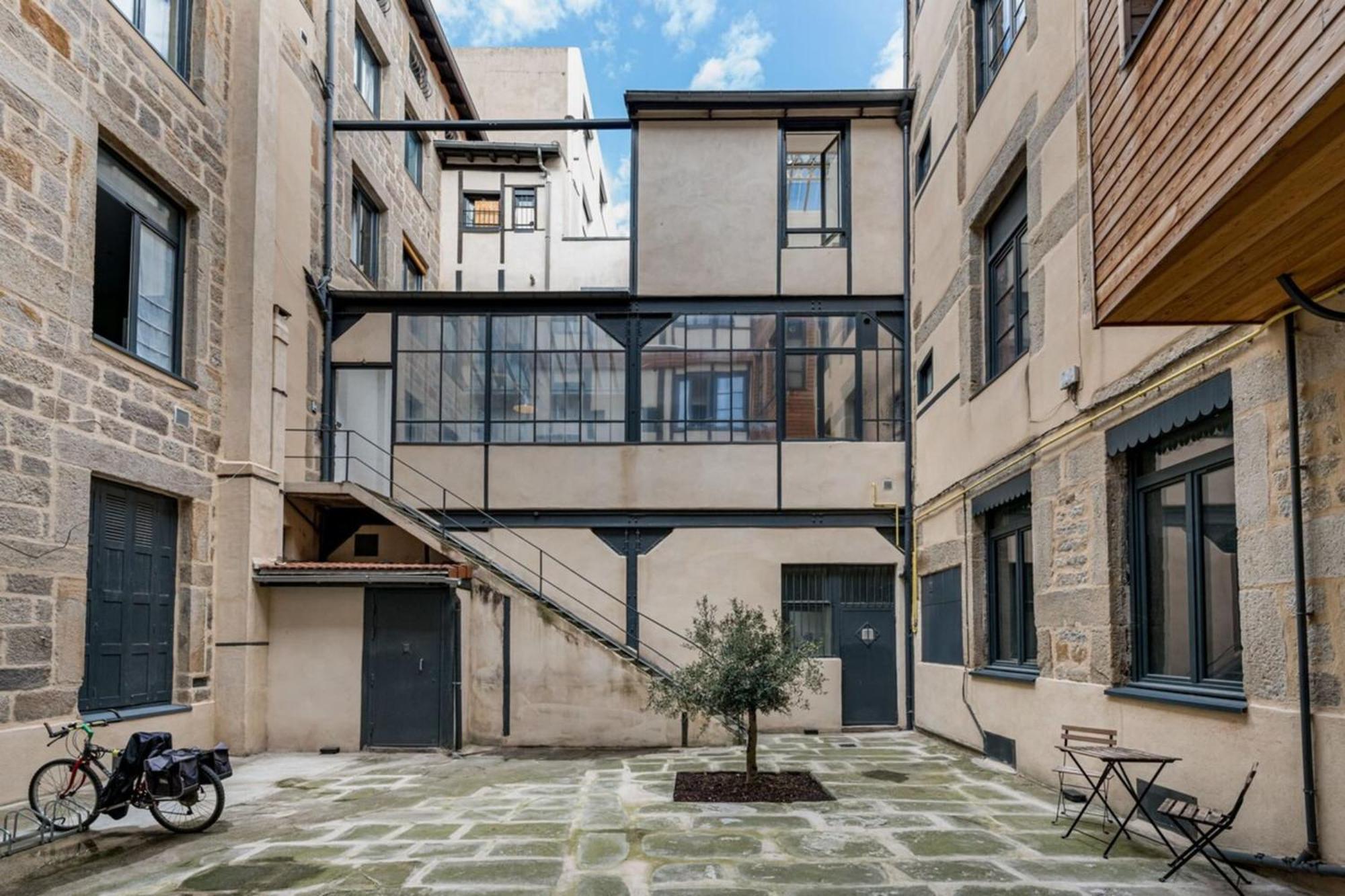 شقة Zeus Loft 400M² 6Rms 6Br Hypercentre سانت إتيان المظهر الخارجي الصورة